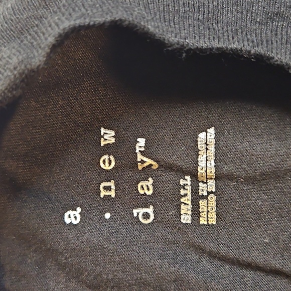 Sleeveless Tee Small Bundle Of 2 Black & Beige - Picture 6 of 7